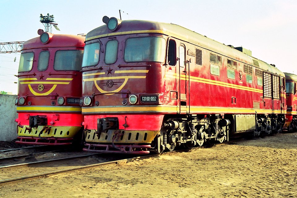 ТЭП60-0852,_Russia,_Saratov_region,_Saratov_depot_(Trainpix_169326)