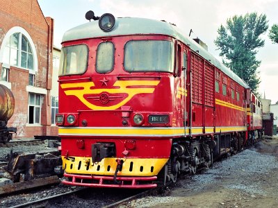 ТЭП60-0745,_Россия,_Волгоградская_область,_депо_Волгоград-Пассажирское_(Trainpix_151879)