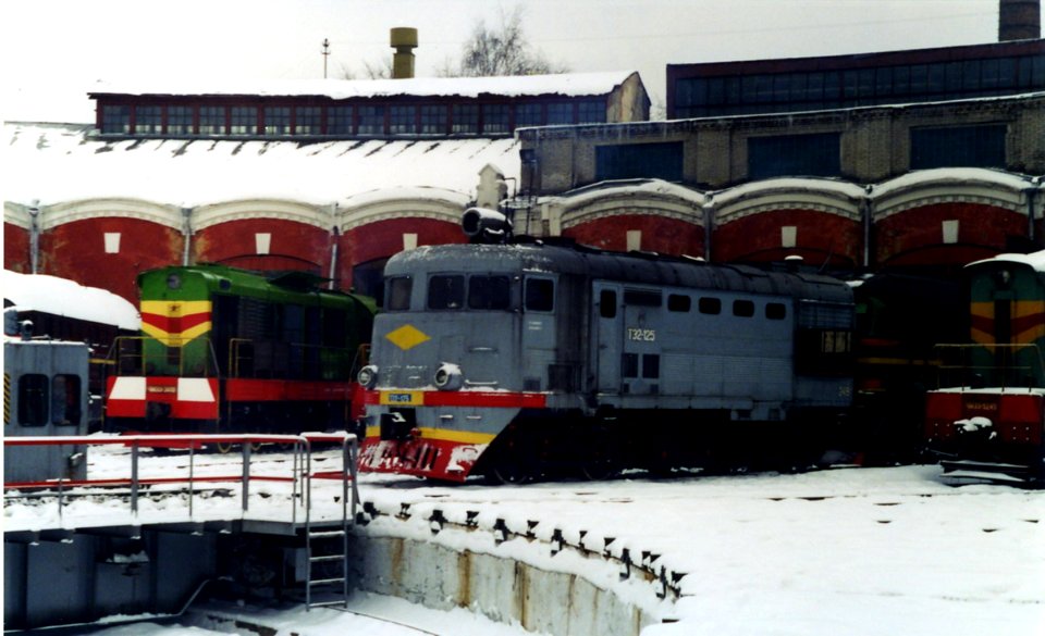 ТЭ2-125,_Russia,_Moscow,_Likhobory_depot_(Trainpix_147431)