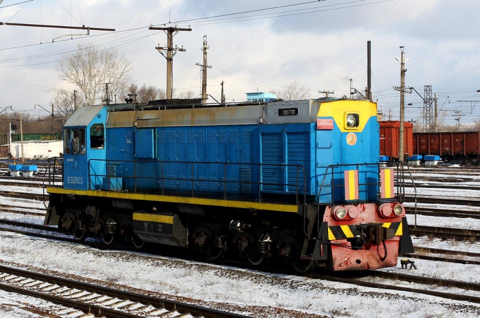 ТЭМ2-7720,_Kazakhstan,_Karaganda_region,_Karaganda-Sorting_station_(Trainpix_147691)
