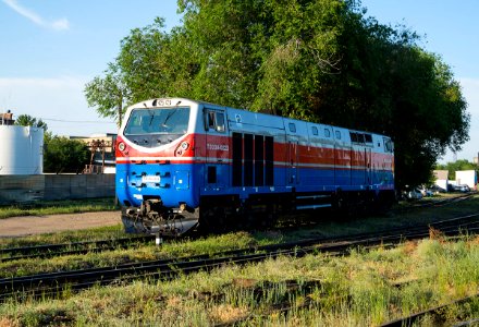 ТЭ33А-0223,_Казахстан,_Западно-Казахстанская_область,_депо_Уральск_(Trainpix_166480)