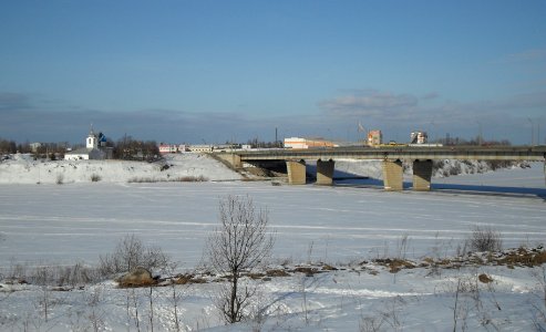 Петропавловская_церковь_и_мост_Александра_Невского._Псков