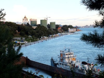 Наводнение_на_Амуре_ОТА-813_у_утеса_авг-сент_2013