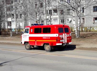 Пожарный_автомобиль_на_базе_УАЗ-452,_Котлас_(7)