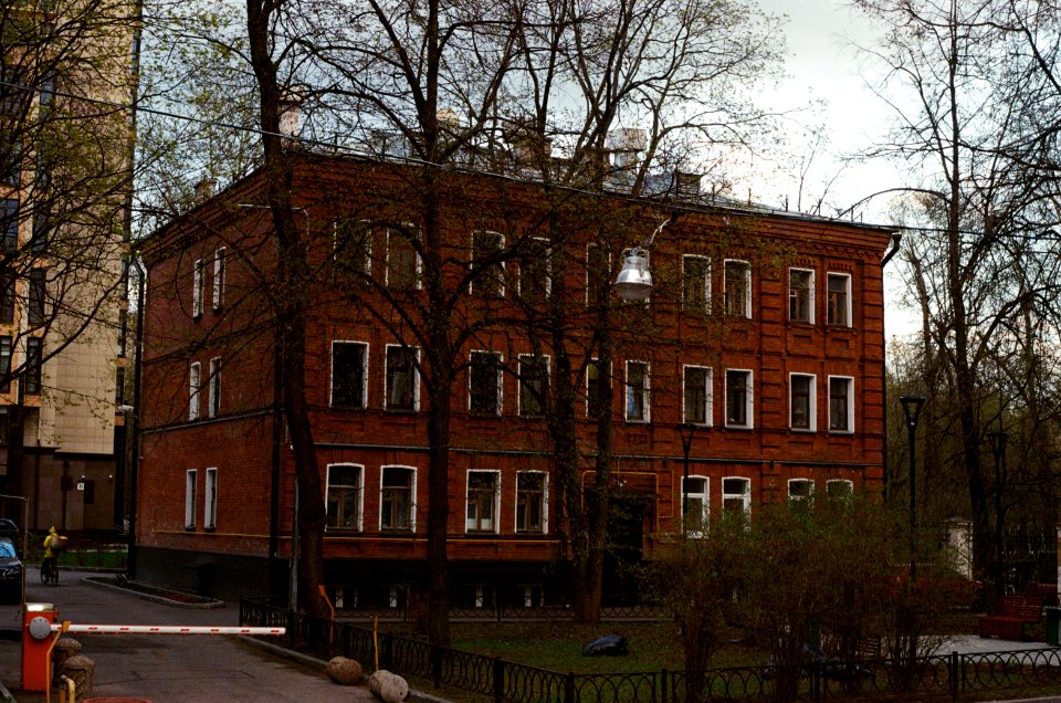 Москва,_2-й_Щемиловский_переулок_6_2021-04