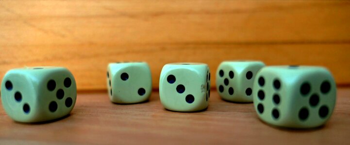 Play luck lucky dice