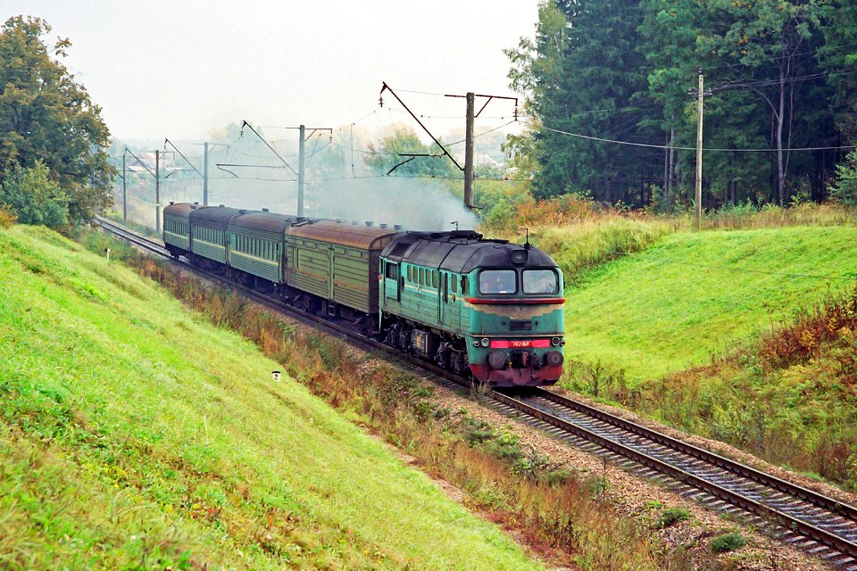 М62-1169,_Russia,_Moscow_region,_Volokolamsk_-_Blagoveshchenskoye_stretch_(Trainpix_207102)