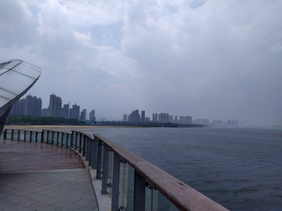 天马栈桥和附近的金沙滩_(4)