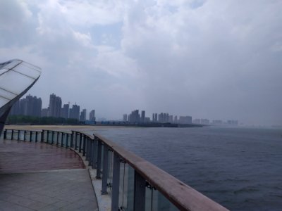 天马栈桥和附近的金沙滩_(4)