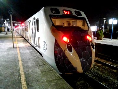 台鉄里山動物列車（民雄駅にて）