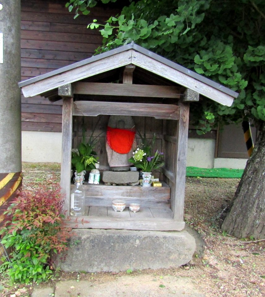 兵庫県豊岡市出石町荒木（須義神社前）の地蔵