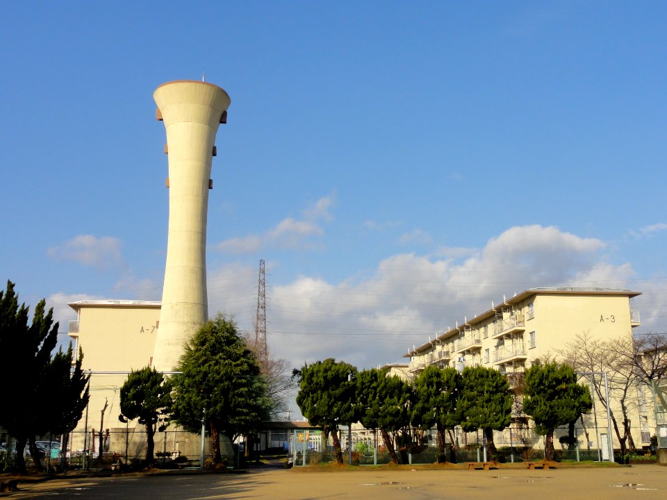 柱本団地給水塔