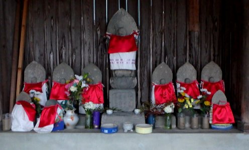 兵庫県豊岡市日高町山本の地蔵堂に納められている地蔵