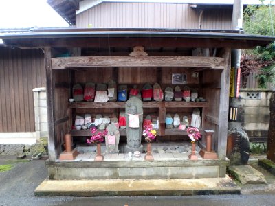 兵庫県豊岡市日高町土居（長見寺南方）の地蔵堂