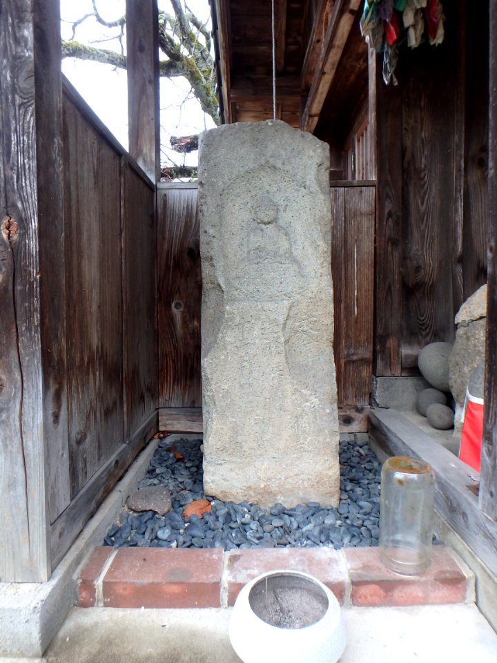 兵庫県豊岡市日高町松岡の逆修供養塔（2019年1月）