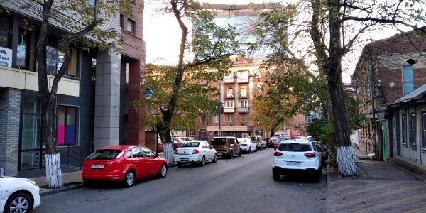 罗斯托夫州大巴撞击槽罐车事故