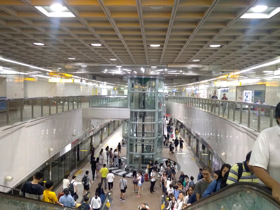 捷運三多商圈站20190915