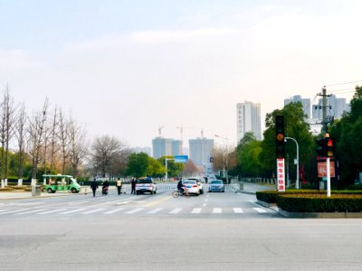 湖北黄冈黄州区赤壁大道与西湖路交口