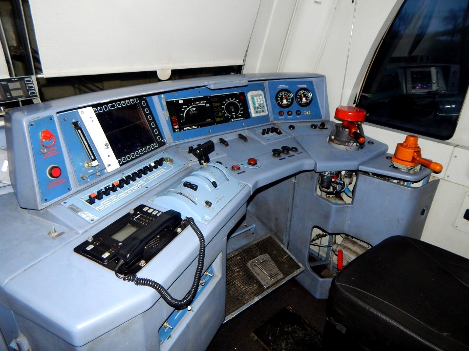 ЭП2К-196,_Россия,_Самарская_область,_станция_Алексеевская_(Trainpix_155590)