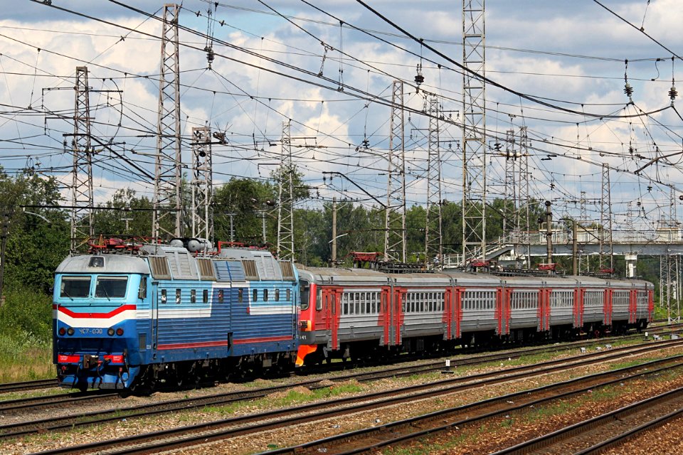 ЧС7-030,_Russia,_Moscow_region,_Kubinka-I_station_(Trainpix_215926)