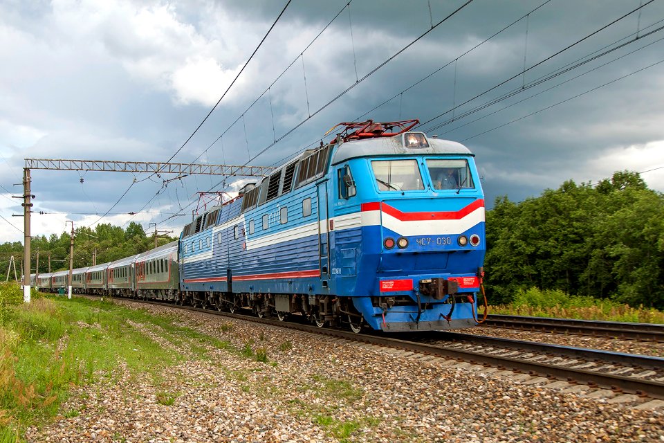ЧС7-030,_Россия,_Московская_область,_перегон_Уваровка_-_блок-пост_Батюшково_(Trainpix_171912)