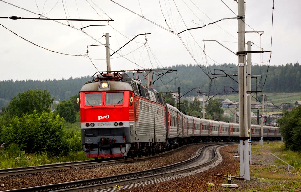 ЧС7-009,_Russia,_Chelyabinsk_region,_Tundush_-_Berdyaush_stretch_(Trainpix_158095)
