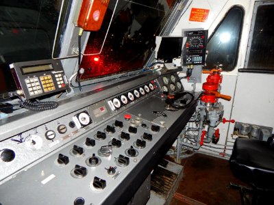 ЧС7-164,_Россия,_Самарская_область,_станция_Самара_(Trainpix_153311)