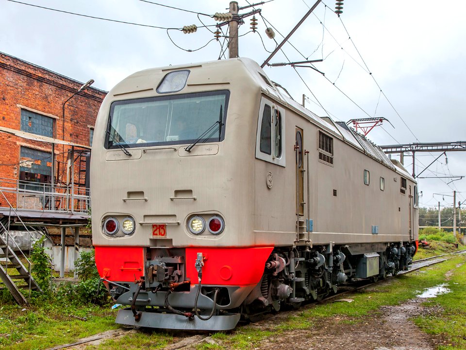 ЭП2К-213,_Russia,_Moscow_region,_Kolomna,_PJSC_"Kolomensky_Zavod”_(Trainpix_145388)