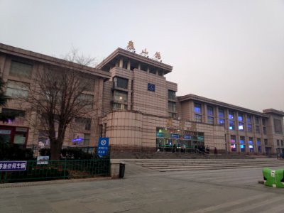 泰山站