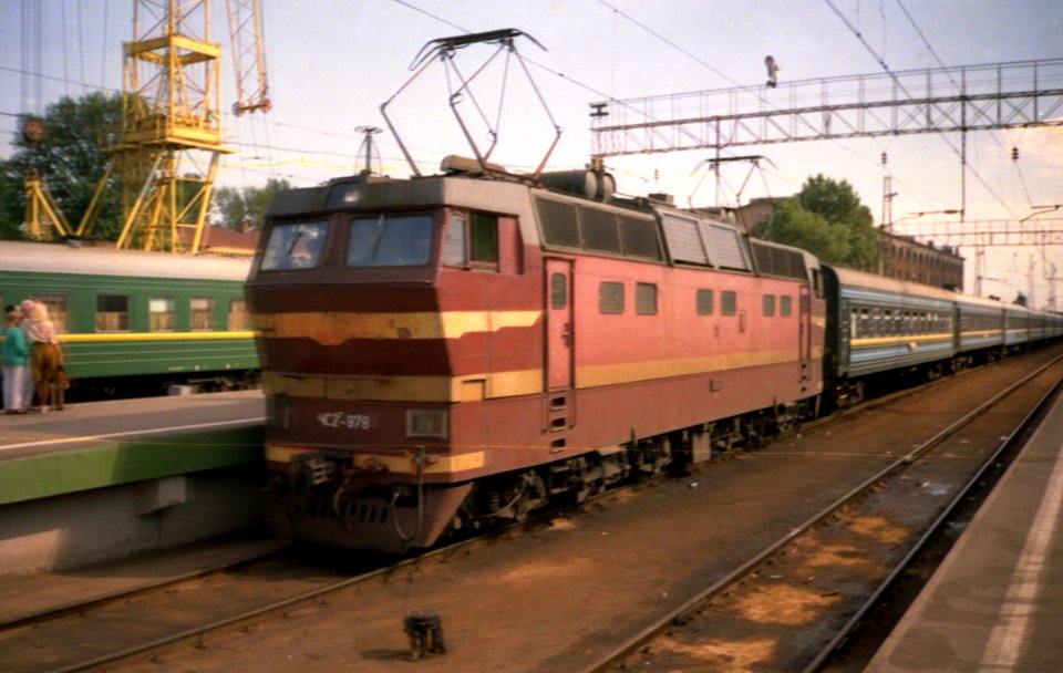 ЧС2Т-978,_Россия,_Санкт-Петербург,_станция_Санкт-Петербург-Главный_(Trainpix_216295)