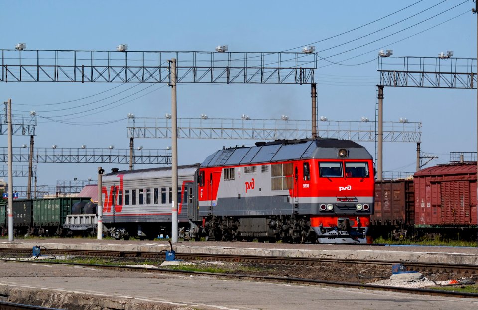 ТЭП70БС-274,_Russia,_Ul'yanovsk_region,_Ul'yanovsk-Centre_station_(Trainpix_167253)