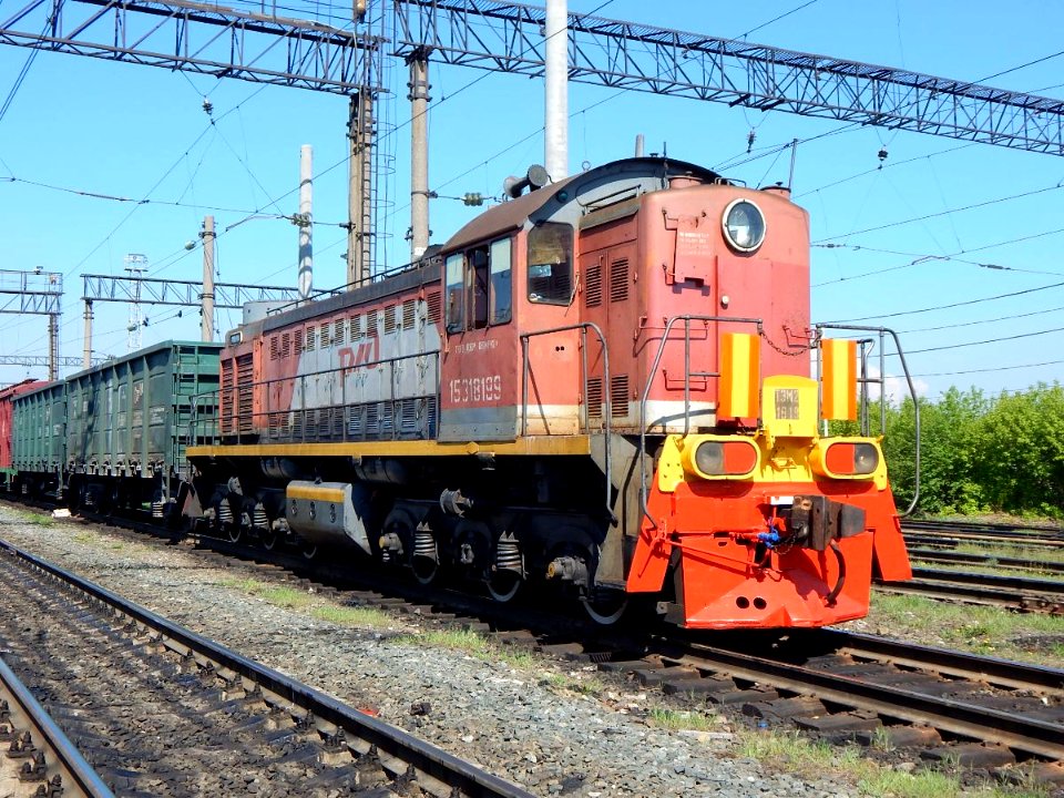 ТЭМ2-1819,_Россия,_Самарская_область,_станция_Сызрань_(Trainpix_131971)