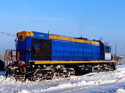 ТЭМ2У-8328,_Казахстан,_Карагандинская_область,_депо_КПТУ_(Trainpix_122663)