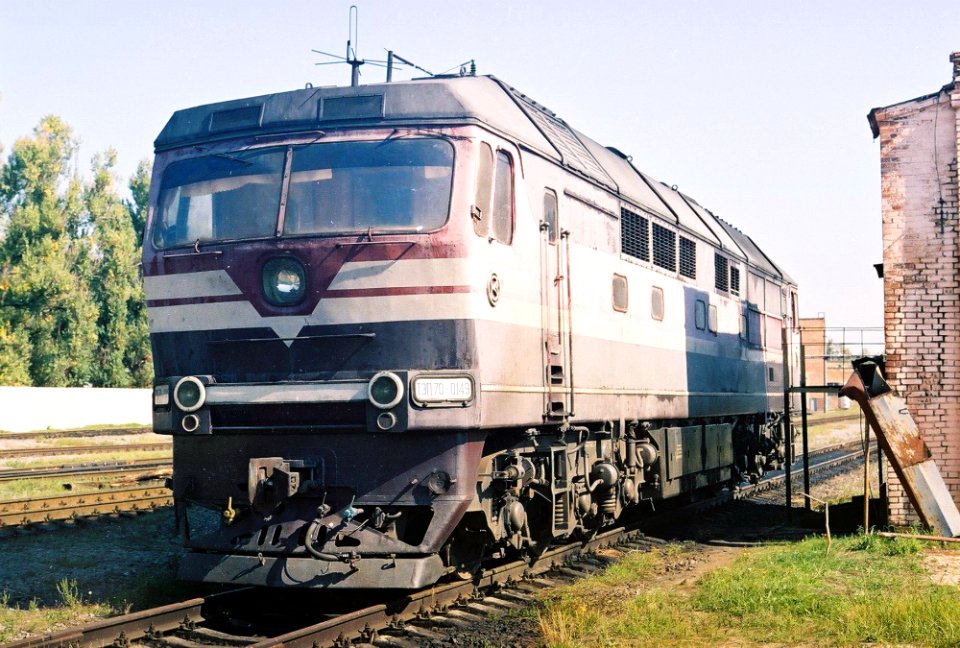 ТЭП70-0149,_Украина,_Полтавская_область,_депо_Полтава_(Trainpix_45054)