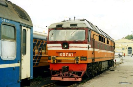 ТЭП70-0130,_Россия,_Санкт-Петербург,_станция_Санкт-Петербург-Варшавский_(Trainpix_208944)