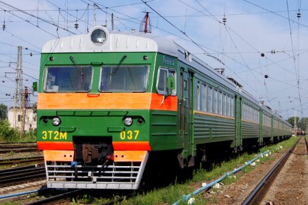 ЭТ2М-037,_Россия,_Тверская_область,_станция_Тверь_(Trainpix_100827)