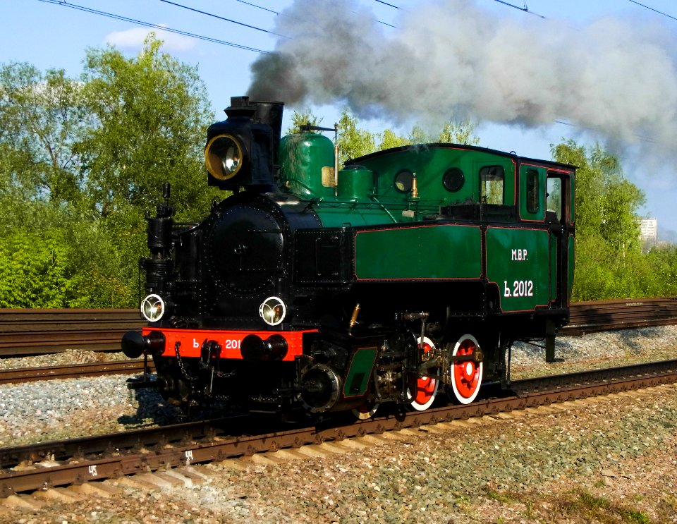 Ь_2012_-_EXPO-1520_train_parade_2017