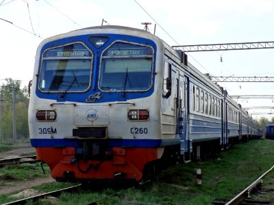 ЭД9М-0260,_Kazakhstan,_Karaganda_region,_Karaganda_depot_(Trainpix_131287)