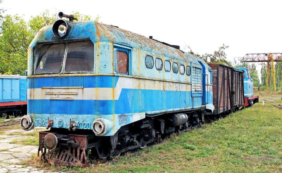 ТУ2-020,_Украина,_Закарпатская_область,_депо_Берегово_(Trainpix_40105)