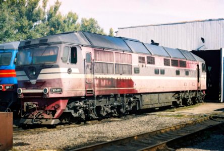 ТЭП70-0142,_Украина,_Полтавская_область,_депо_Полтава_(Trainpix_45276)