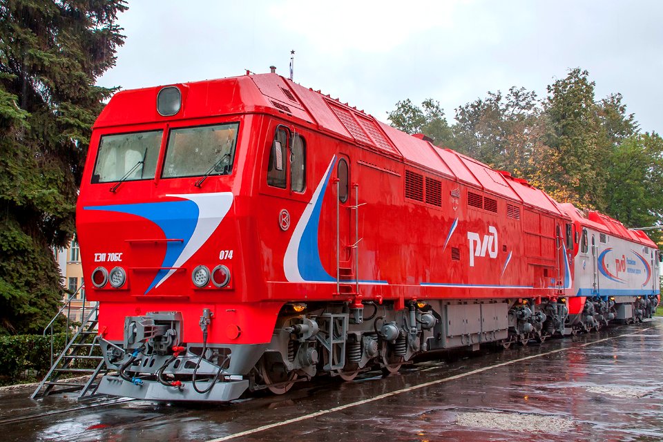 ТЭП70БС-074,_Russia,_Moscow_region,_Kolomna,_PJSC_"Kolomensky_Zavod”_(Trainpix_152969)