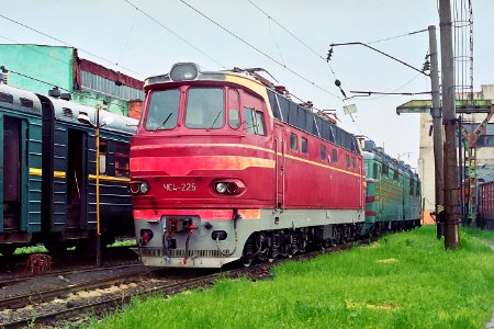ЧС4-225,_Russia,_Saratov_region,_Balashov_depot_(Trainpix_163255)