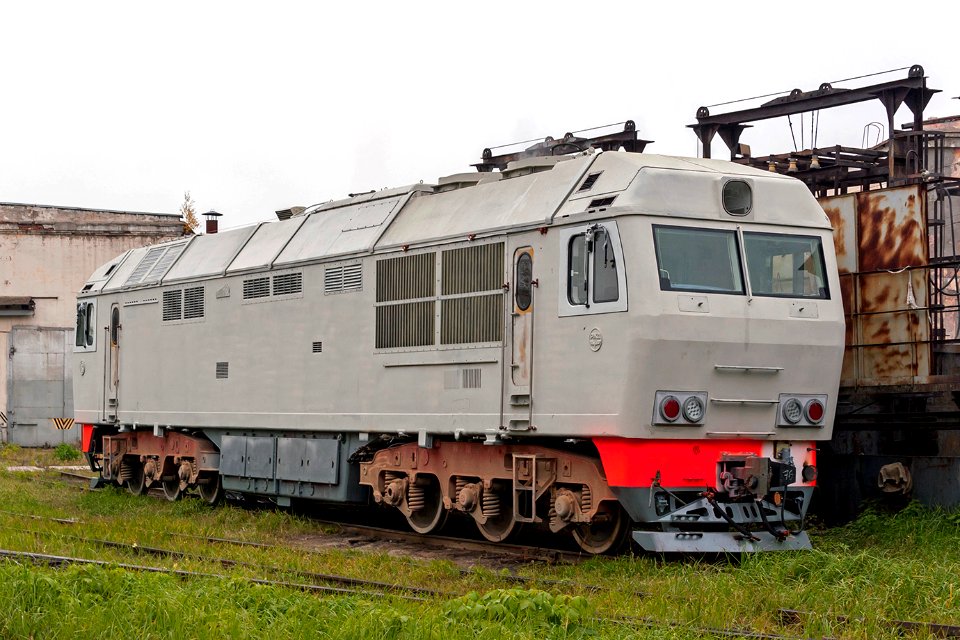 ТЭП70БС-076,_Russia,_Moscow_region,_PJSC_"Kolomensky_Zavod”_(Trainpix_216881)