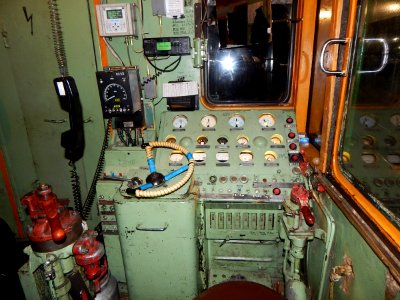 ТЭМ2-1733,_Россия,_Самарская_область,_станция_Сызрань_(Trainpix_132557)