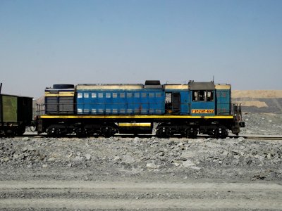 ТЭМ2УМ-692,_Казахстан,_Карагандинская_область,_АО_"Шубарколь_комир",_карьер_(Trainpix_29996)