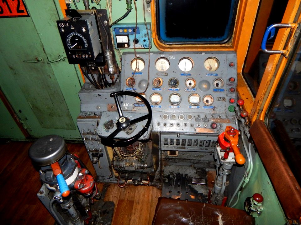 ТЭМ2-1312,_Russia,_Samara_region,_Syzran_depot_(Trainpix_129371)