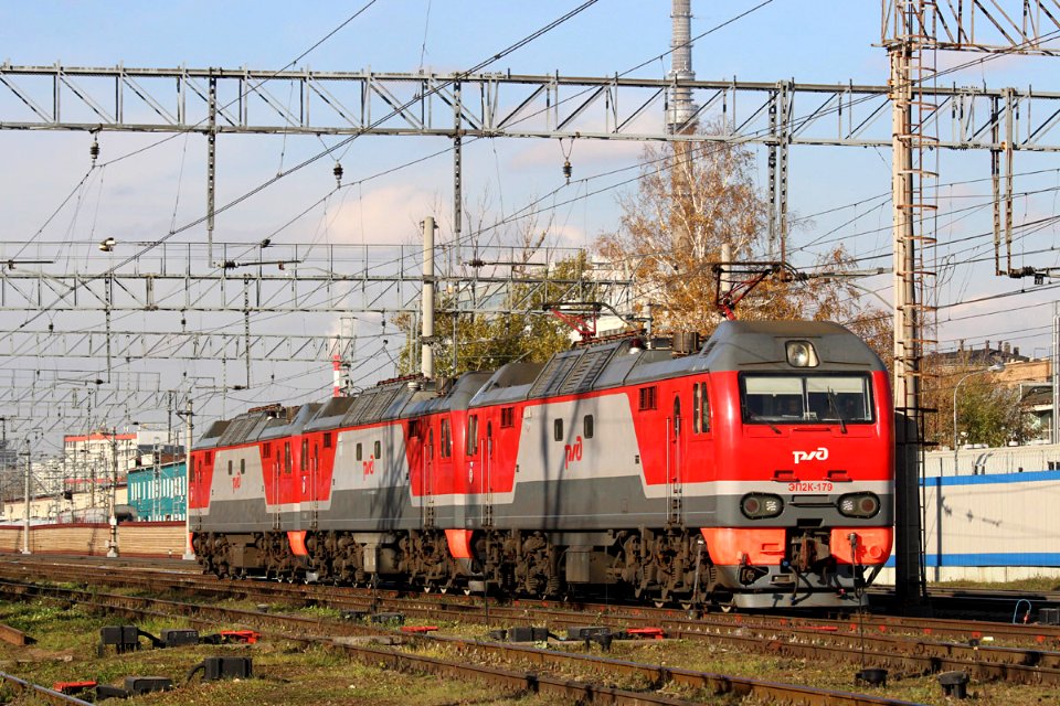 ЭП2К-179,_Россия,_Москва,_станция_Москва-Товарная_(Trainpix_178909)