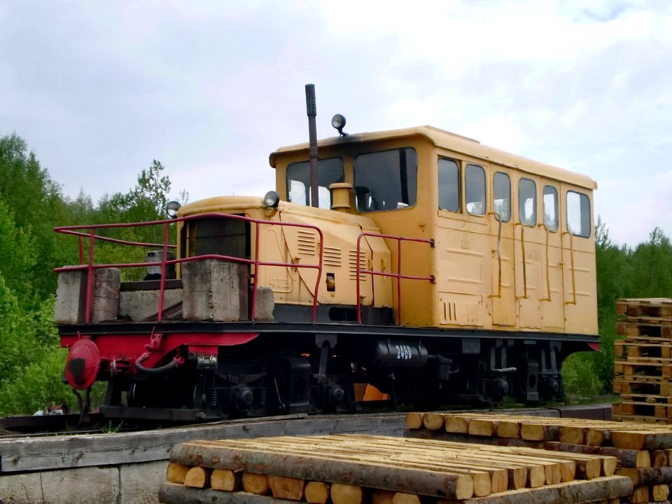 ЭСУ2А-765,_Литва,_Утенский_уезд,_Аляй_(Trainpix_122629)