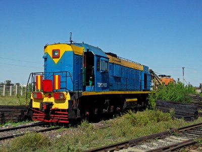 ТЭМ2У-9131,_Казахстан,_Карагандинская_область,_станция_Распорядительная_(Trainpix_70593)