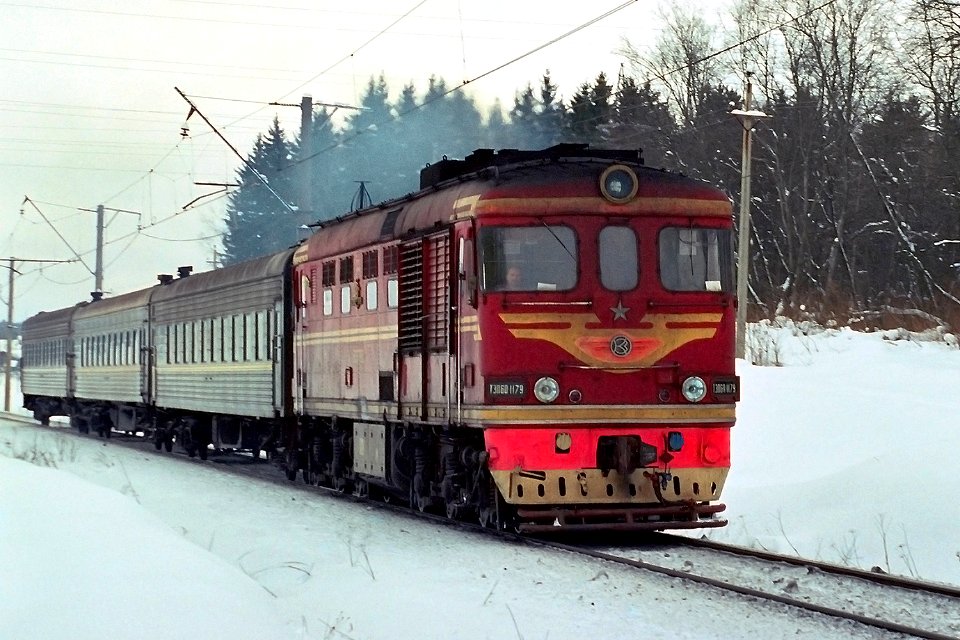 ТЭП60-1179,_Russia,_Moscow_region,_Volokolamsk_-_Blagoveshchenskoye_stretch_(Trainpix_151426)